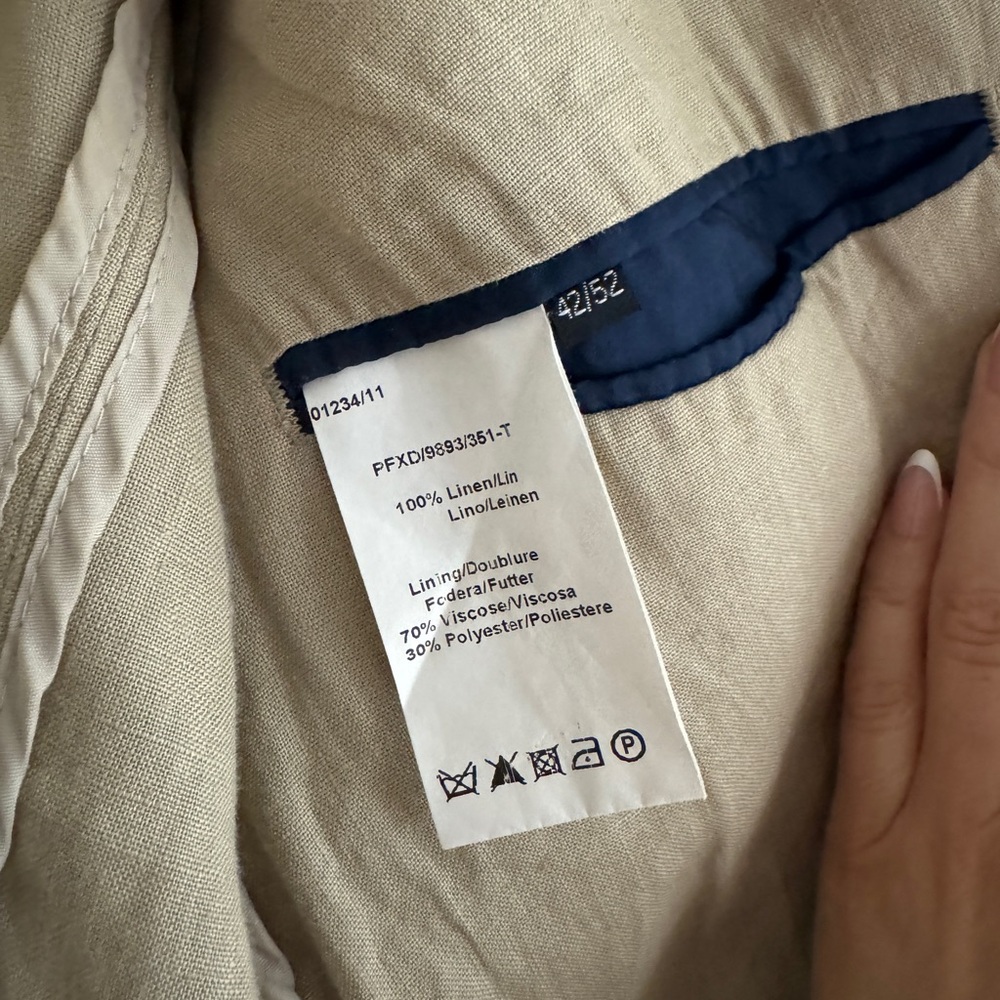 Oversize Linen Blazer - Picture 2 of 4